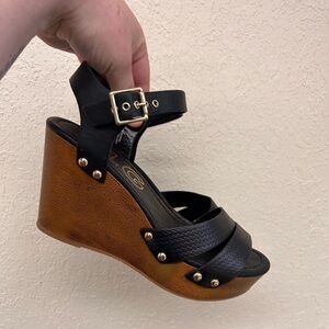 DLG women’s 7 black & brown open toe strapy platform high heels